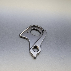 TR11 A 드레일러 행어